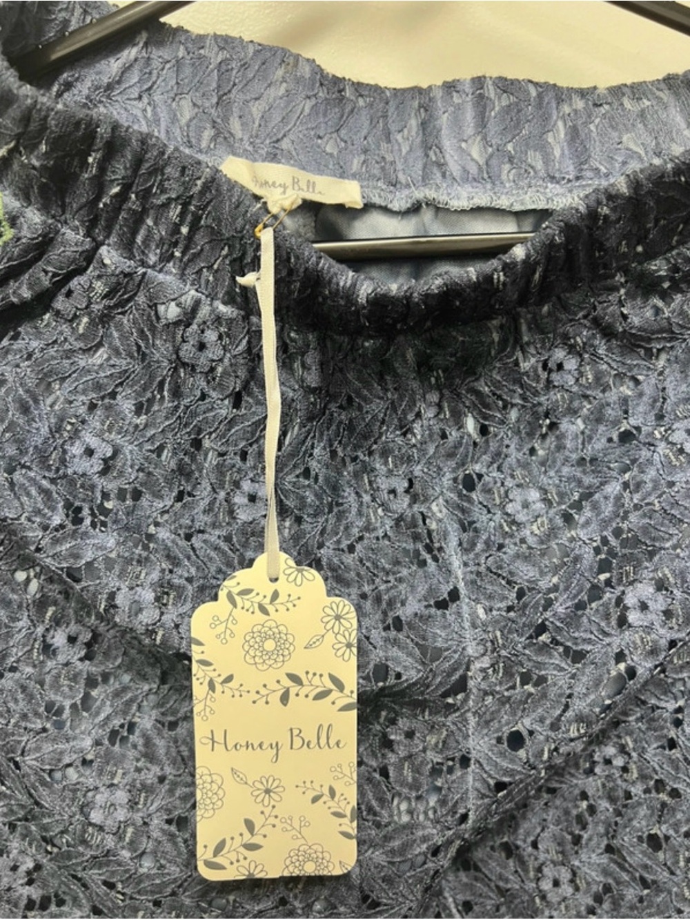 NWT - Honey Belle lace with embroidered details pants - Size S/M